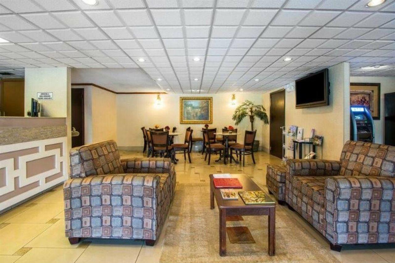 Red Roof Inn Jacksonville - Cruise Port Экстерьер фото
