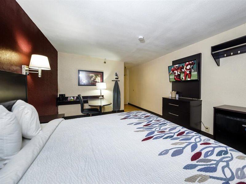 Red Roof Inn Jacksonville - Cruise Port Экстерьер фото