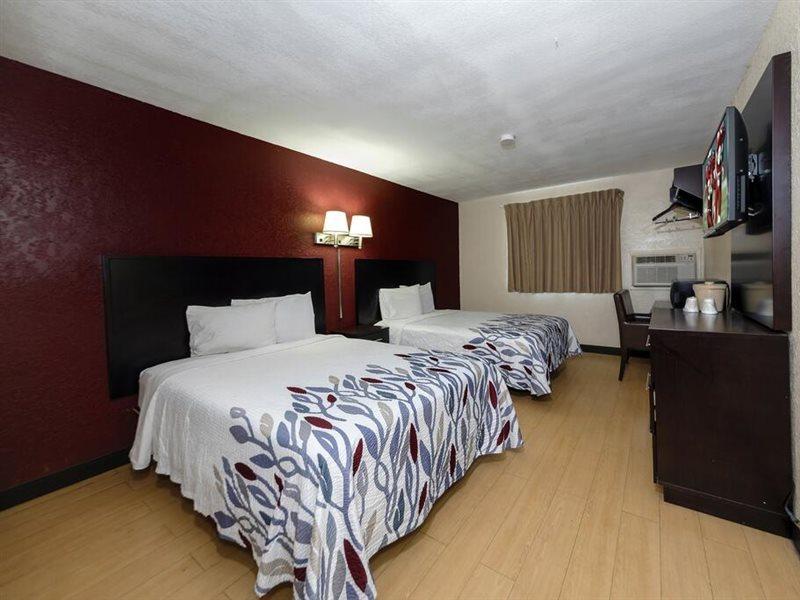 Red Roof Inn Jacksonville - Cruise Port Экстерьер фото