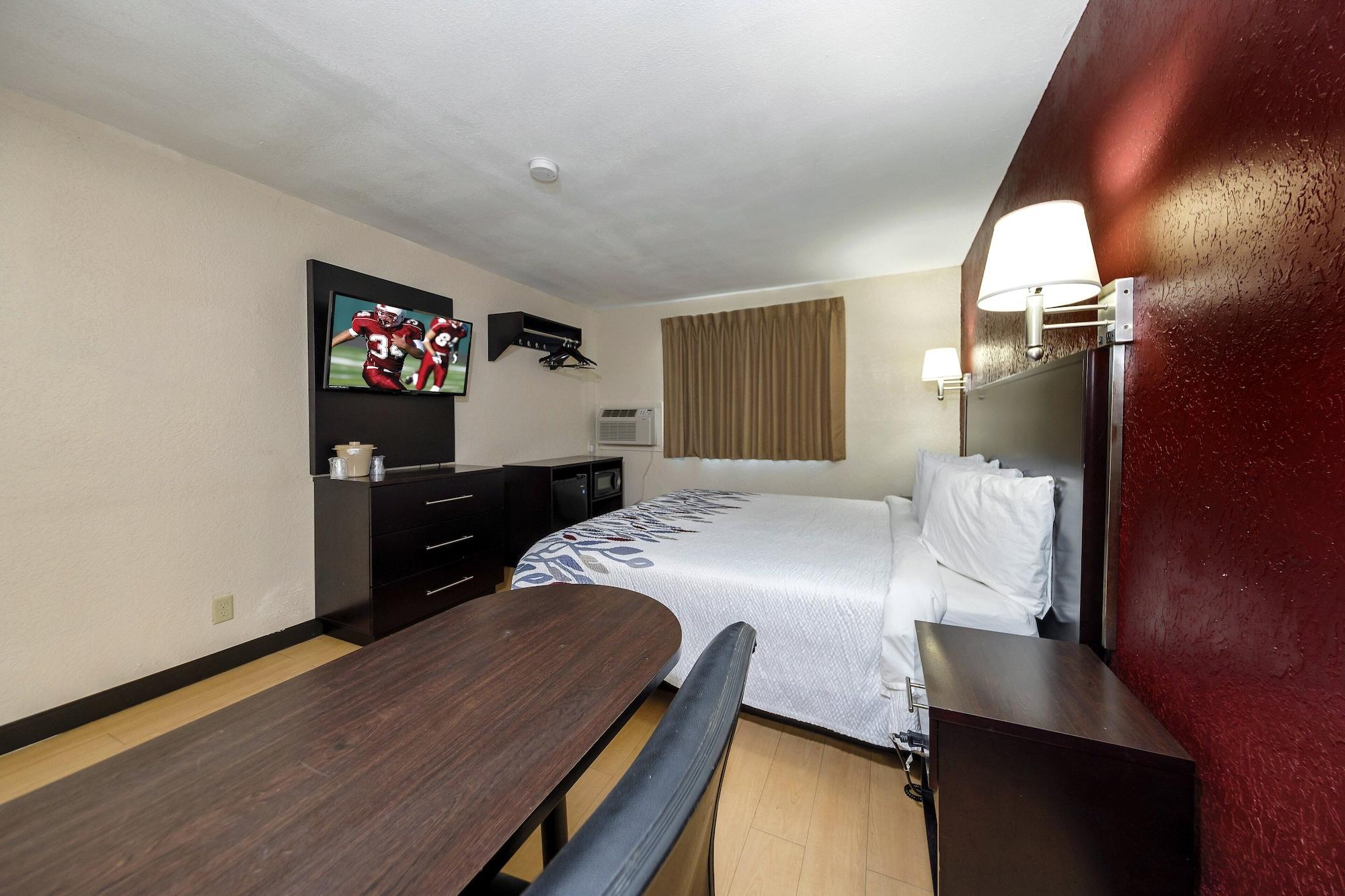 Red Roof Inn Jacksonville - Cruise Port Экстерьер фото