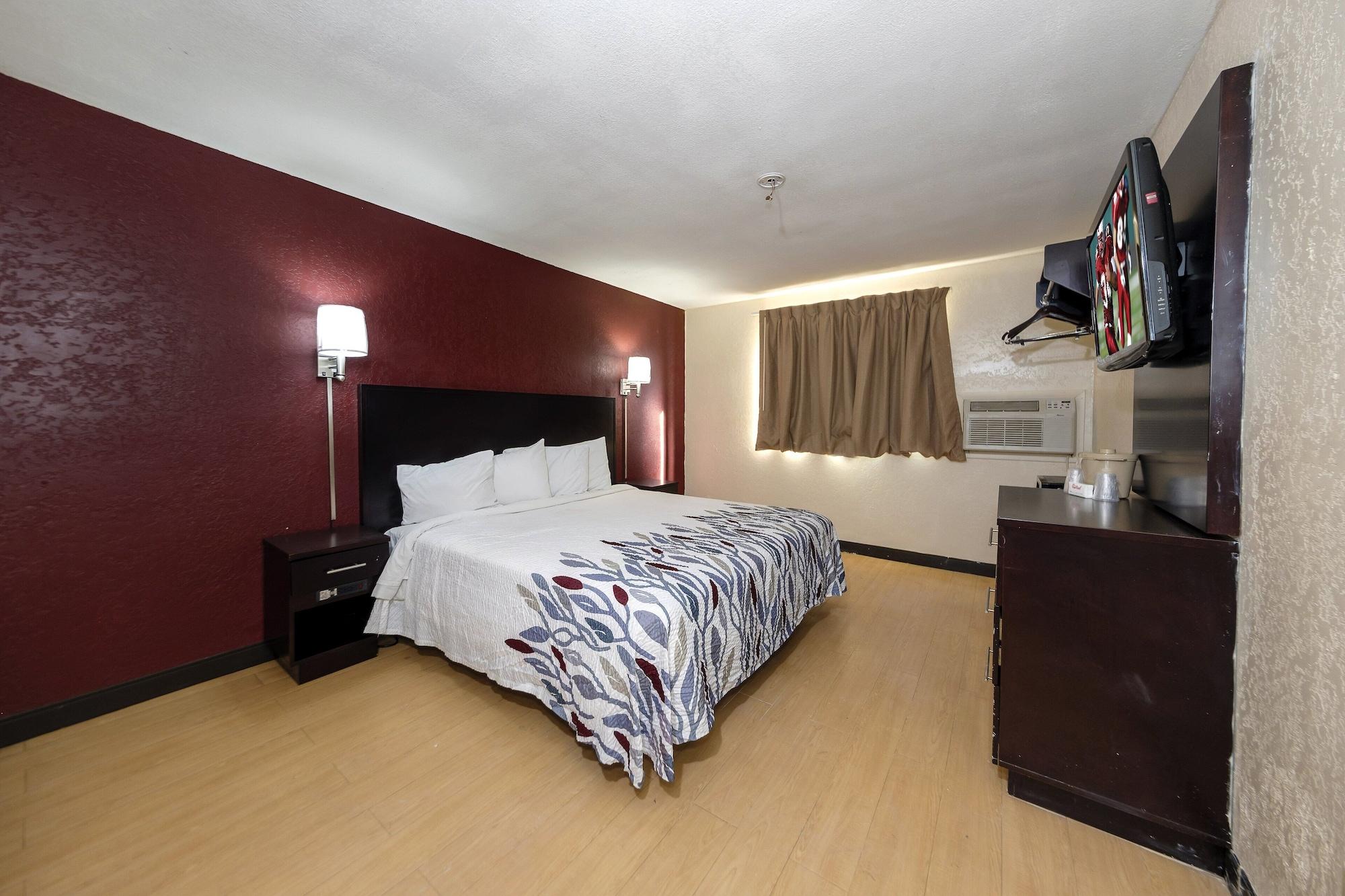 Red Roof Inn Jacksonville - Cruise Port Экстерьер фото