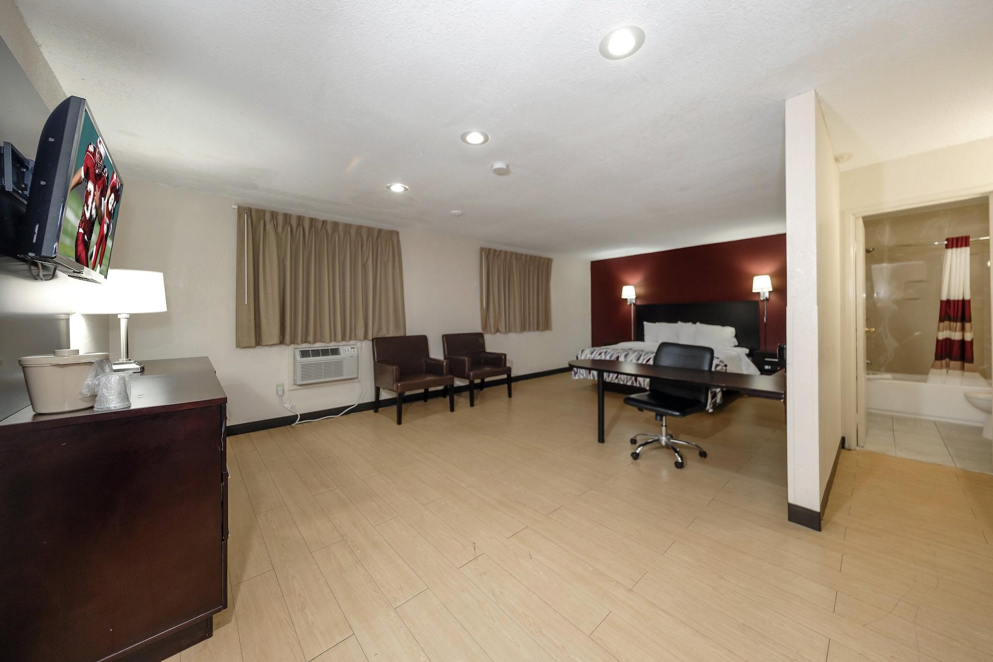 Red Roof Inn Jacksonville - Cruise Port Экстерьер фото