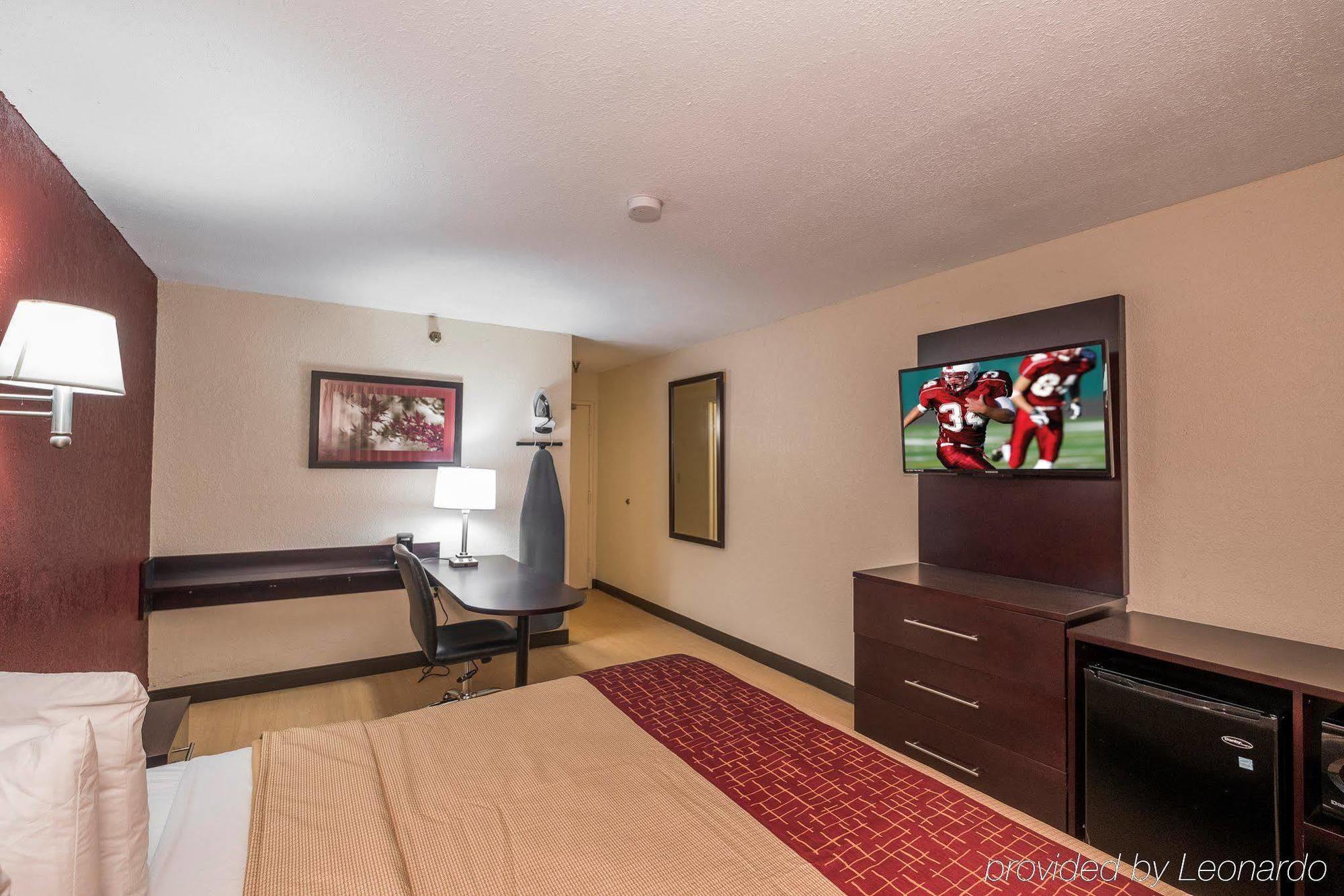 Red Roof Inn Jacksonville - Cruise Port Экстерьер фото