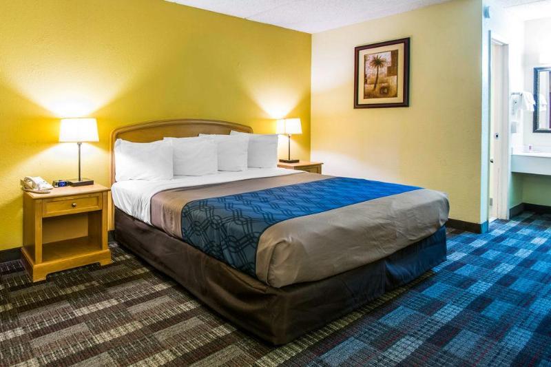 Red Roof Inn Jacksonville - Cruise Port Экстерьер фото
