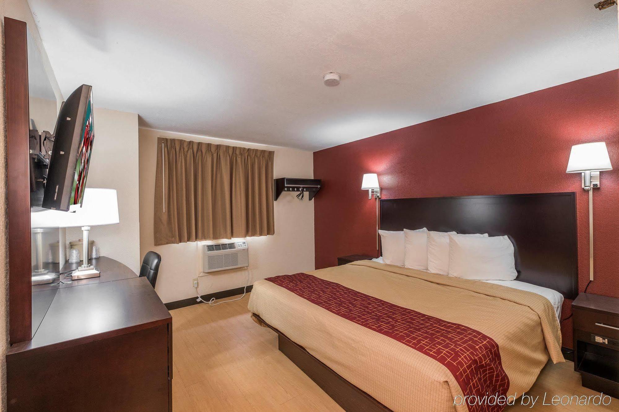 Red Roof Inn Jacksonville - Cruise Port Экстерьер фото
